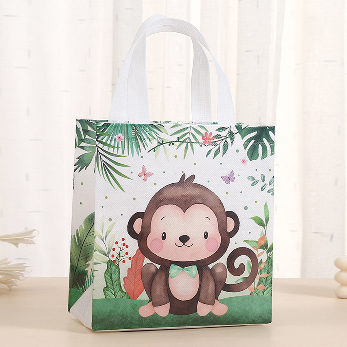Jungle Animal Party Favor Bags - مراجعة Baby Nursery Jungle Theme وسعره