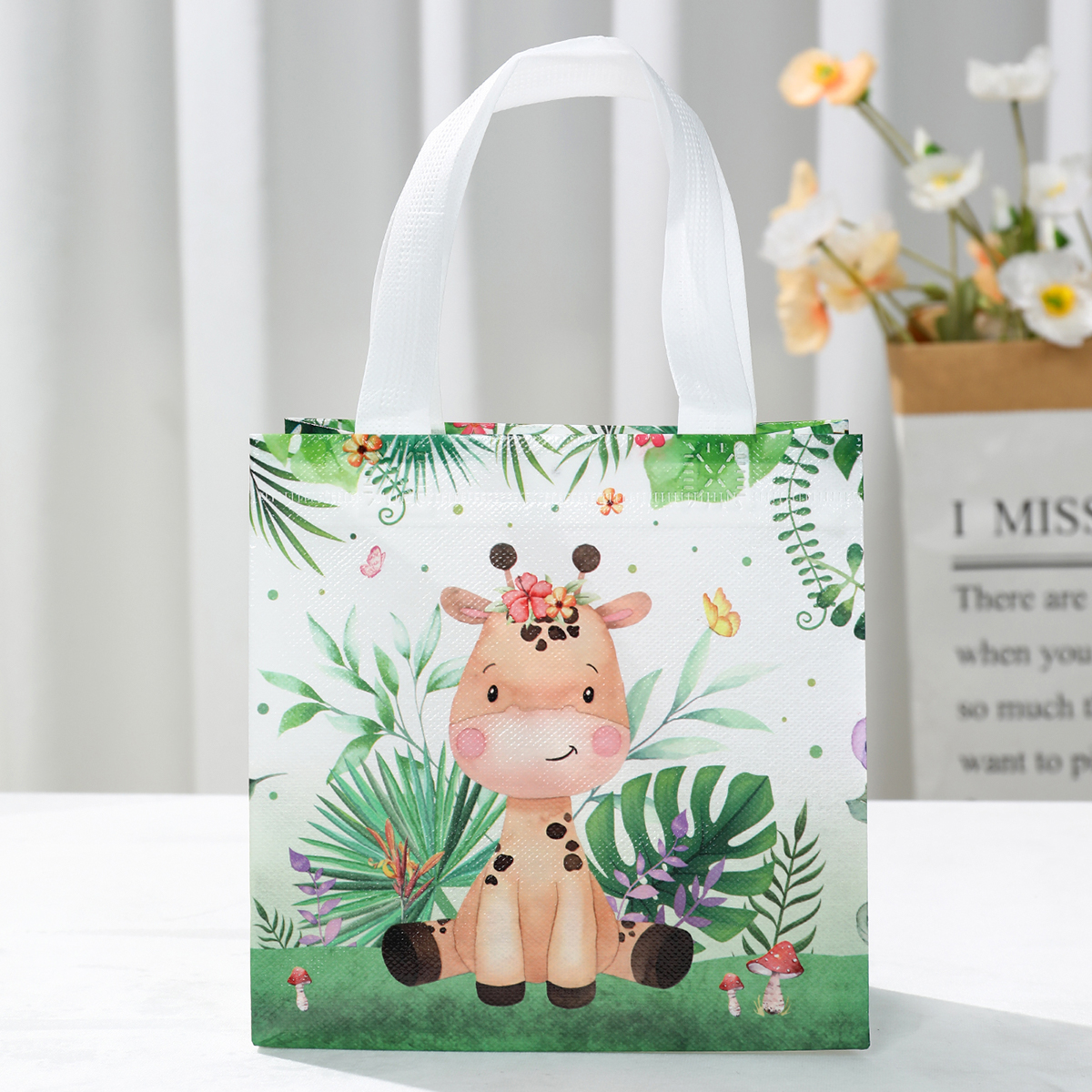 Jungle Animal Party Favor Bags - مراجعة Baby Nursery Jungle Theme وسعره