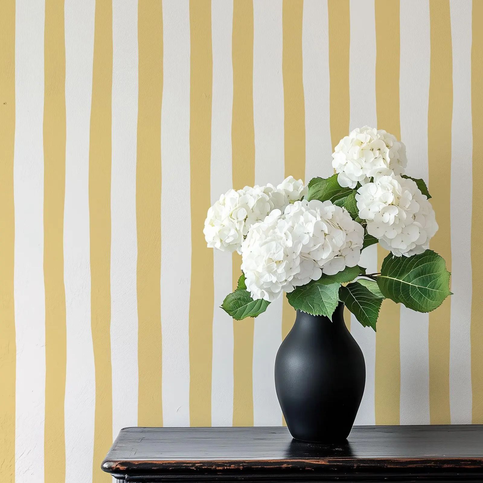Sunshine Yellow Wobbly Stripes - مراجعة Baby Nursery Yellow Walls وسعره
